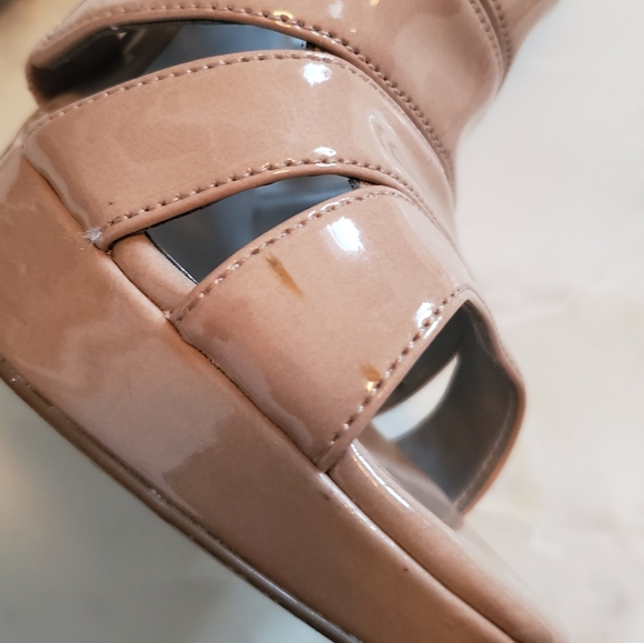 Guess Nude Heels - Picture 6 of 8